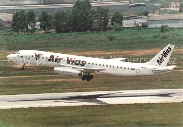 Flugzeuge Zivil Air Vias Brasil DC-8-62H 46070 N8969U P