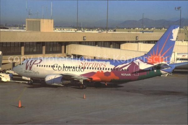 Flugzeuge Zivil Western Pacific Boeing 737-3B7 N372AU c