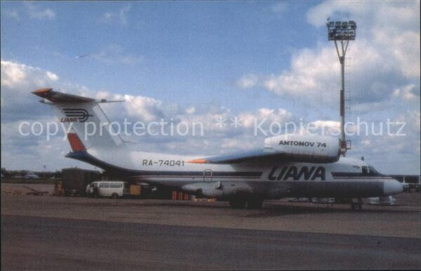 Flugzeuge Zivil Liana AN-74 RA-74041