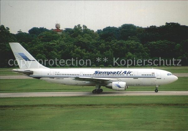 Flugzeuge Zivil Sempat Air Airbus A-300 PK-JIC