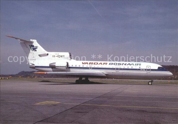 Flugzeuge Zivil Vardar Bosnaair Yakolev 42D RA-42411