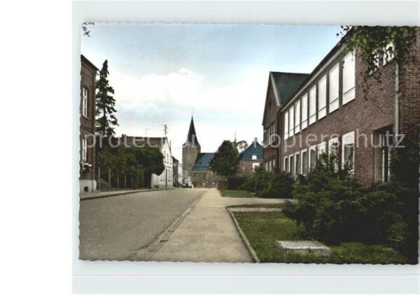 Niederkruechten Dr.-Lindemann-Strasse Schule Kirche