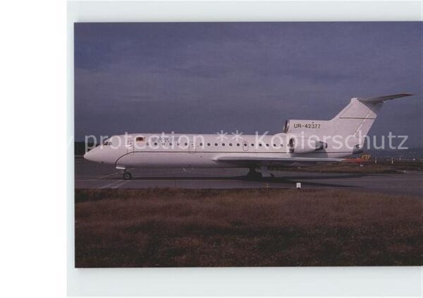 Flugzeuge Zivil Ada Air Yakovlev 42D UR-42377