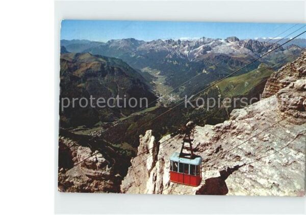 Seilbahn Funivia Passo Pordoi Dolomiti Catinacci