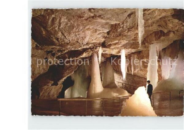Hoehlen Caves Grottes Dachstein-Rieseneishöhle Tristandom