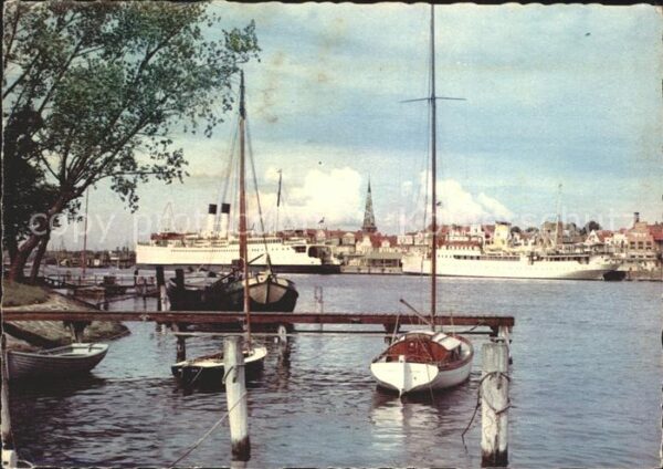 Travemuende Ostseebad Hafen Dampfer