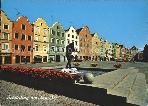 Schaerding Stadtplatz Christophorus Brunnen Silber