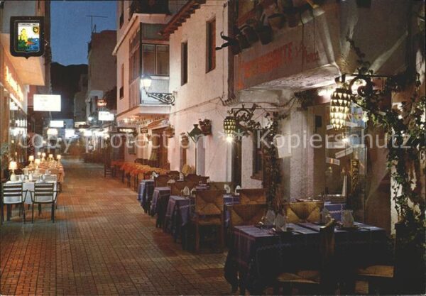 Torremolinos Calle del Cauce bei Nacht Restaurants