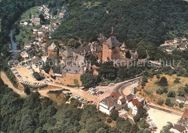Burg Wupper Fliegeraufnahme Schloss-Burg Bergisches