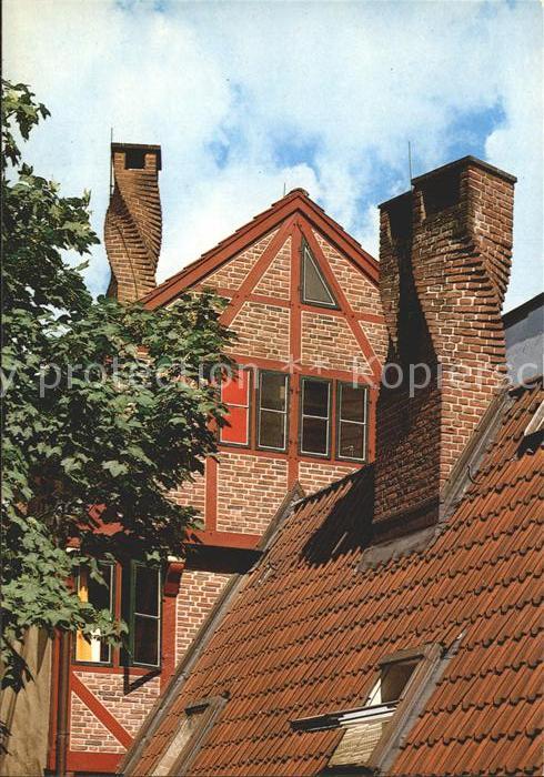 Hamburg Altstadt gewundene Schornsteine auf Kra