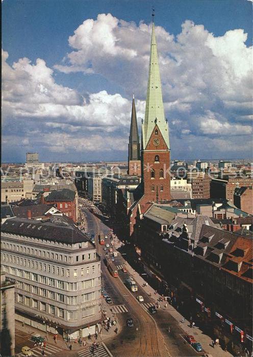 Hamburg Möckebergstrasse mit Petrikirche