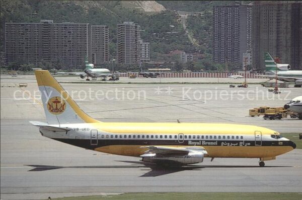 Flugzeuge Zivil Royal Brunei B-737-2M6C V8-UED c/n 2180