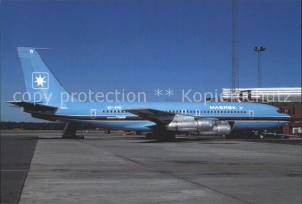 Flugzeuge Zivil Maersk Air B-720-051B OY-APW c/n 18244