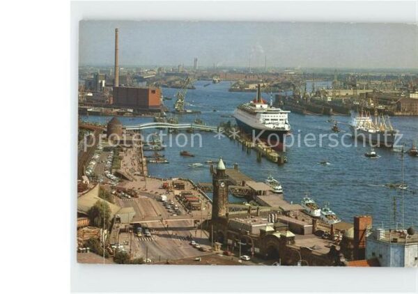 Dampfer Oceanliner Queen Elizaberth 2 Hamburg Hafen