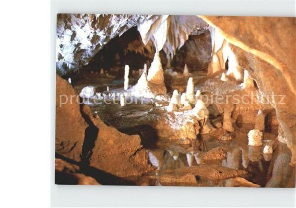 Hoehlen Caves Grottes Attendorn Tropfsteinhöhle Kristallgrott