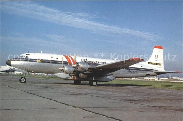 Flugzeuge zivil U.T.A. Industrie DC-6B Tanker F-GAPK C/