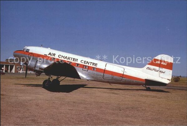 Flugzeuge zivil Air Charter Centre McDDouglas DC-3 VH-A