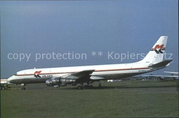 Flugzeuge zivil MK-Airlines 9 G-MKA DC8