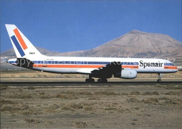 Flugzeuge zivil Spanair Boeing B-757 PH-AHI