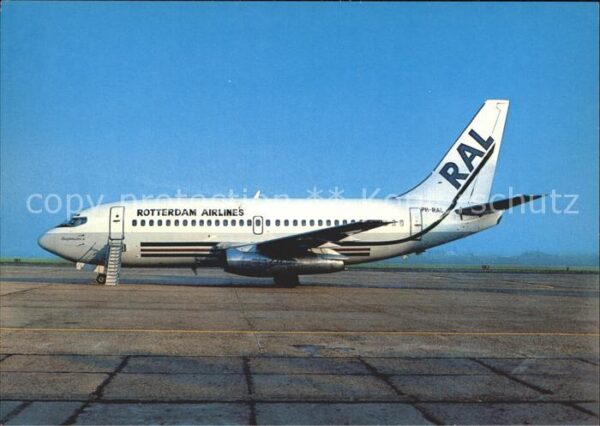Flugzeuge zivil Rotterdam Airlines Boeing 737-2M8