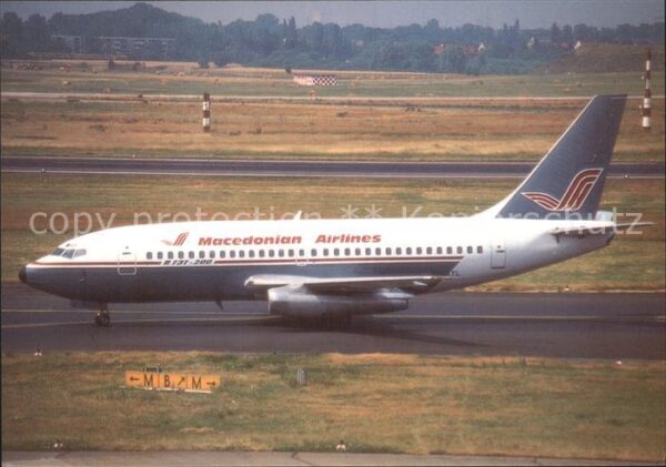 Flugzeuge zivil Macedanian Airlines Boeing 737-266 Adva