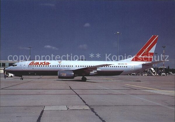Flugzeuge Zivil Lauda Air Boeing 737-8Z9 OE-LNJ 28177/6