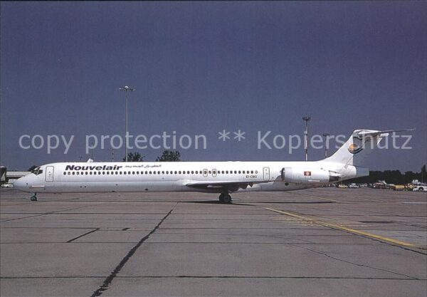 Flugzeuge Zivil Nouvelair McDonnell Douglas MD-83 EI-CN