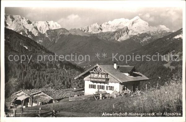 Garmisch-Partenkirchen Almwirtschaft Hintergraseck mit Alpspit