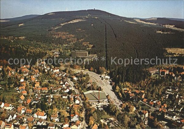 Braunlage Fliegeraufnahme mit Eisstadion Seilbahn
