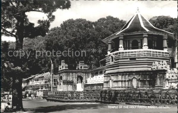 Kandy Ceylon = Sri Lanka Temple of the Holy Tooth