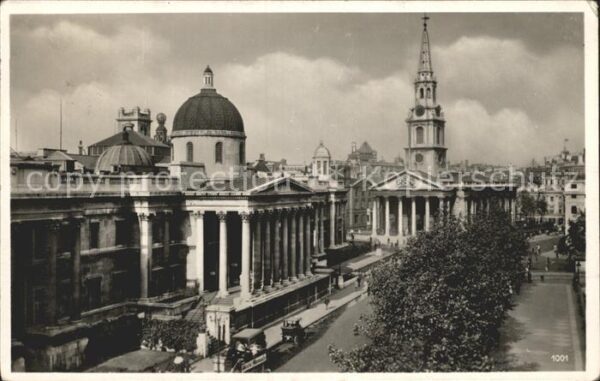 London National Gallery and St Martins Church