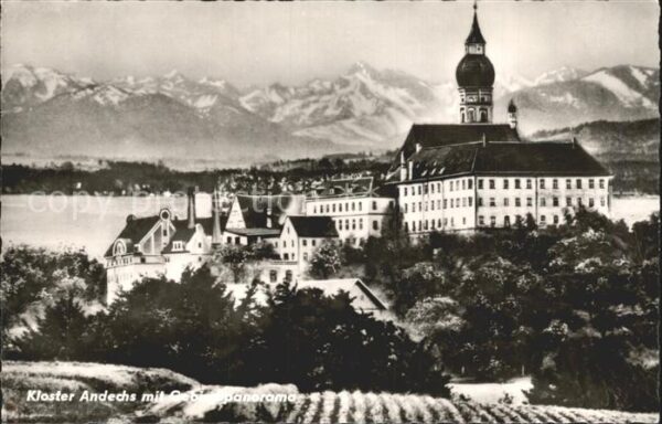 Andechs Kloster mit Gebirgspanorama