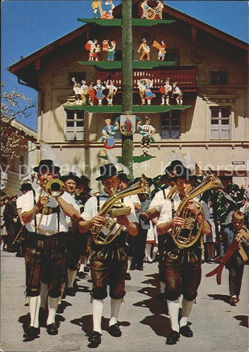 Prien Chiemsee Chiemseer Trachtenmusik Maibaum