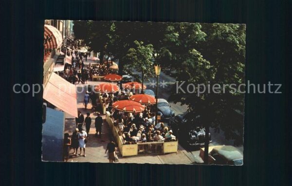 Duesseldorf Auf der Kö Strassencafe
