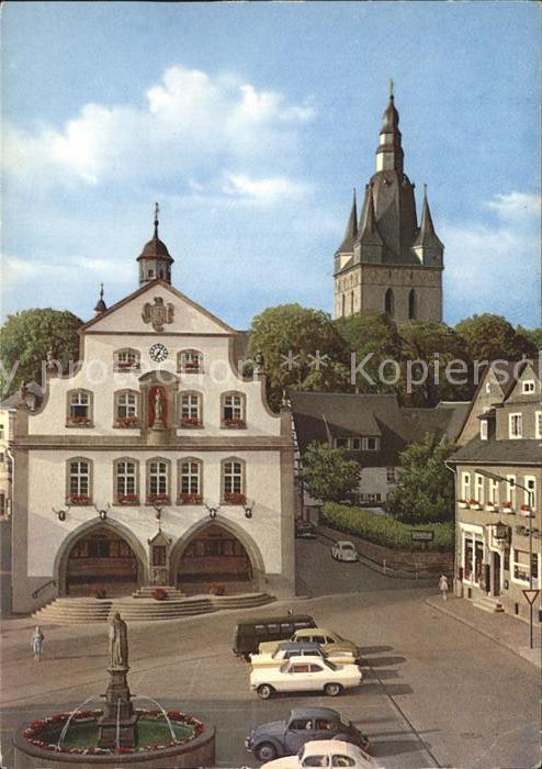Brilon Marktplatz Brunnen Rathaus Propsteikirc