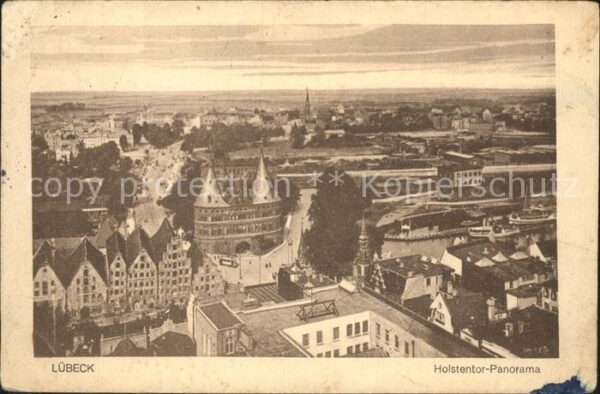 Luebeck Holstentor-Panorama
