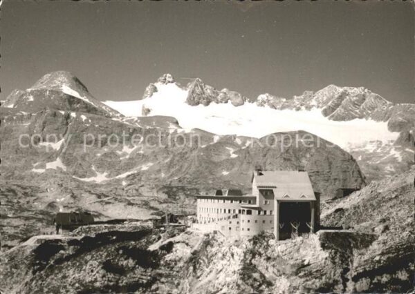 Obertraun Fliegeraufnahme mit Berghaus Krippenste