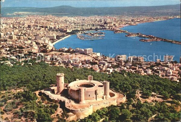 Palma de Mallorca Vista aerea de la ciudad Puerto Castill