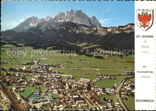 St Johann Tirol mit Kaisergebirge Sommerfrische Flieger