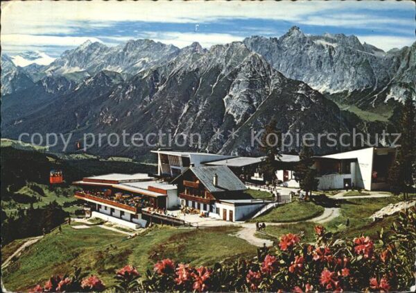 Seefeld Tirol Rosshütte mit Härmelekopf Bahn gegen We