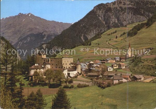 Nauders Tirol mit Schloss Naudersberg