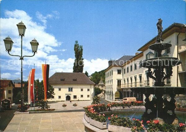 Millstatt Millstaettersee Platz Brunnen