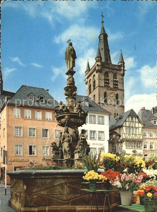 Trier Marktbrunnen und St Gangolph Kirche