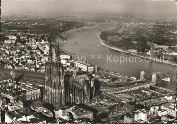Koeln Rhein Kölner Dom Rheinbrücke Fliegeraufnahme