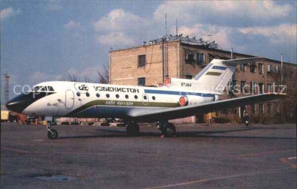 Flugzeuge Zivil Uzbekistan Airways Jak-40 87264 s/n 931