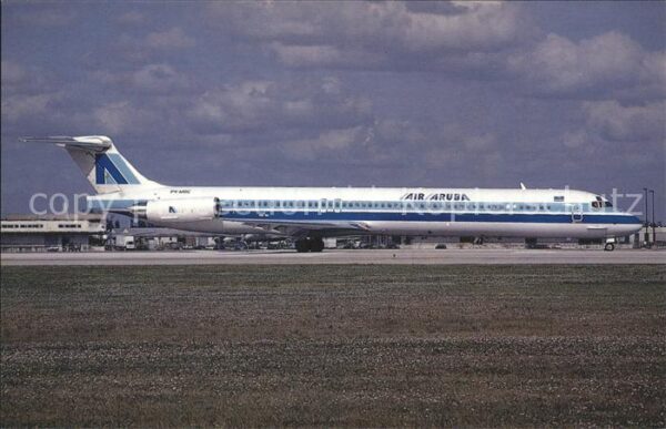 Flugzeuge Zivil Air Aruba McD MD-88 c/n 49766 P4-MDC