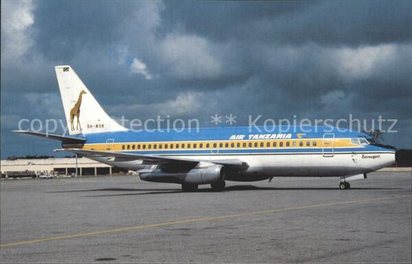 Flugzeuge Zivil Air Tanzania Boeing 737-2R8C Advanced 5