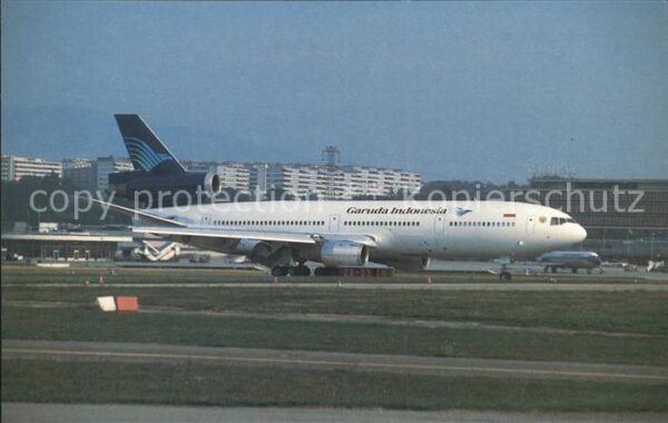 Flugzeuge Zivil Garuda McDonnell Douglas DC-10-30 PK GI