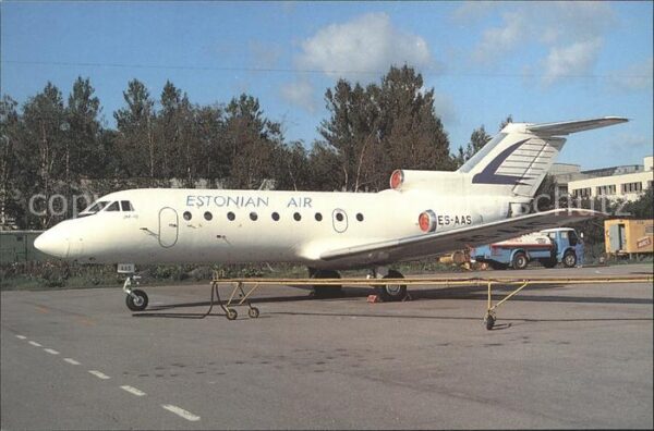 Flugzeuge Zivil Estonian Air Yakolev 40 ES-AAS c/n 9632
