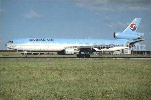 Flugzeuge Zivil Korean Air McDonnell Douglas MD11 HL737